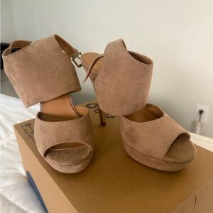 Elegant Tan Women's Platform Sandals